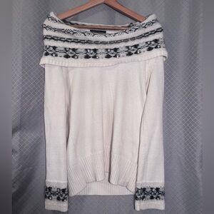 Vintage White And Black White House Black Market Sweater ￼